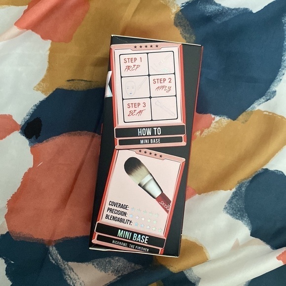 Flirtacious LOOKS COSMETICS The Perfect Duel: Foundation Travel Set - Picture 5 of 7